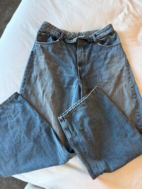 Zara Light Blue High-Rise Straight Jeans